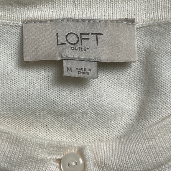 NWOT Adorable embroidered cardigan Loft M - Picture 4 of 5